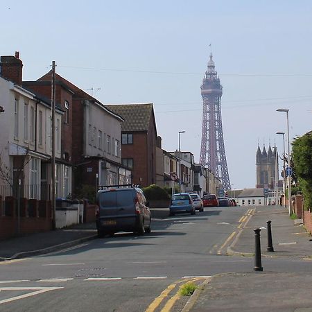 Blackpoolholidaylets Charles Street 빌라 외부 사진
